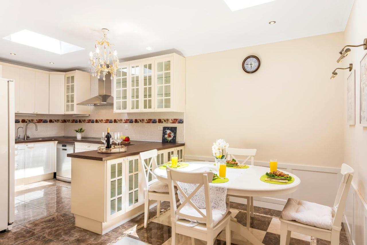 Beautiful Villa Anna With Heated Pool Costa Adeje  Exterior photo